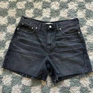 Madewell relaxed mid-length denim shorts size 29